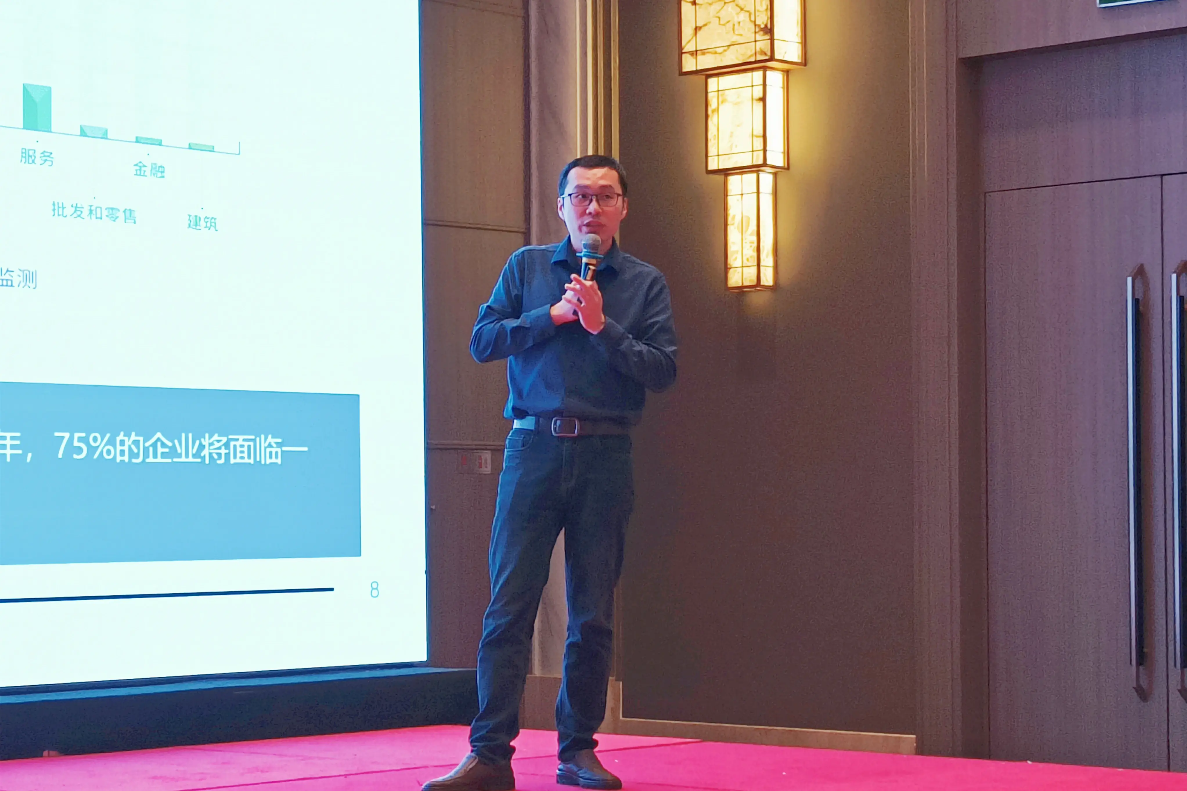 云祺容灾备份系统V6.0已上线  功能拓展，体验升级  欢迎大家进行测试！        关注云祺，获取更多精彩信息。    云祺，云祺V6.0，新版本，容灾备份系统，实时容灾保护功能，实时备份，容灾接管，原机恢复，异机恢复，NAS备份与恢复，数据可视化