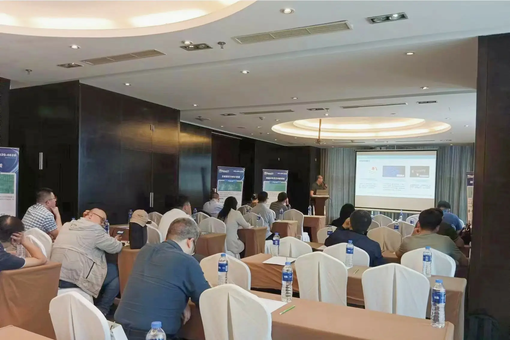 云祺，云祺V6.0，容灾备份系统，实时容灾保护功能，实时备份，容灾接管，原机恢复，异机恢复，NAS备份与恢复，数据可视化