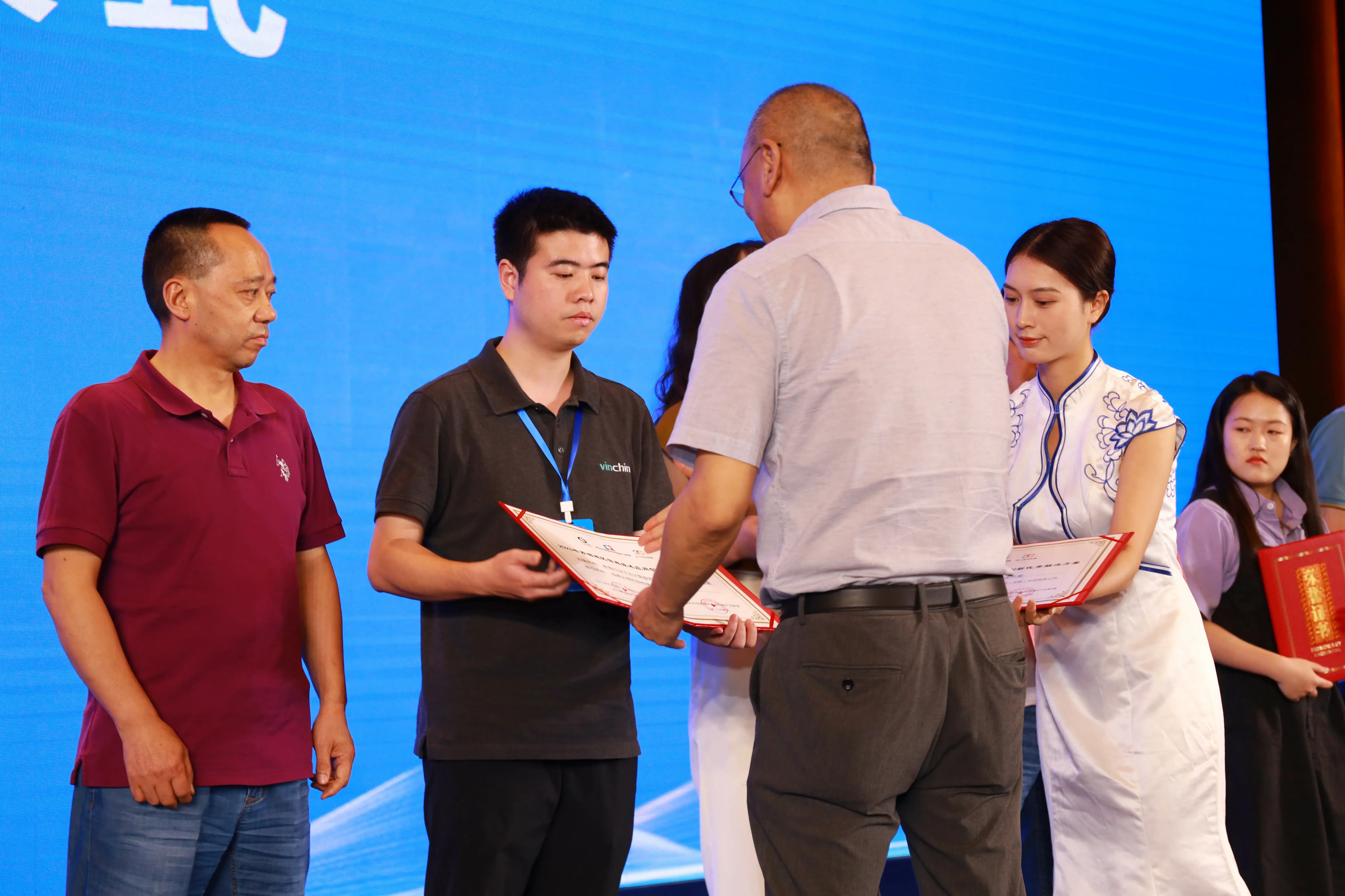 云祺，云祺V6.0，容灾备份系统，实时容灾保护功能，实时备份，容灾接管，原机恢复，异机恢复，NAS备份与恢复，数据可视化