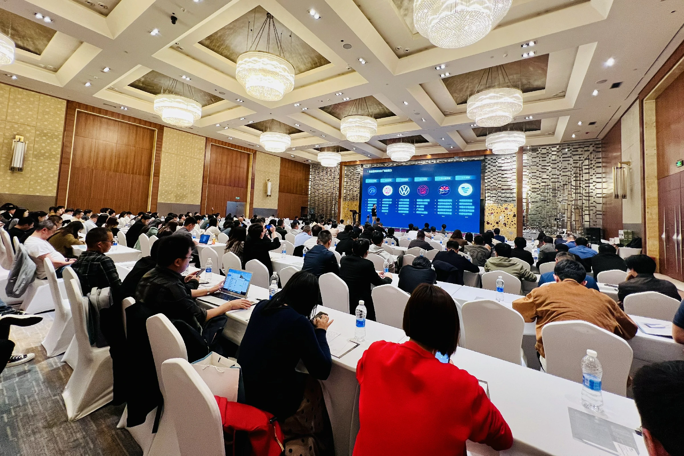 云祺,云祺V6.0,云祺V6.0 U3,容灾备份系统,实时容灾保护功能,实时备份,容灾接管,原机恢复,异机恢复,NAS备份与恢复,数据可视化 云祺,云祺V6.0,云祺V6.0 U3,容灾备份系统,实时容灾保护功能,实时备份,容灾接管,原机恢复,异机恢复,NAS备份与恢复,数据可视化