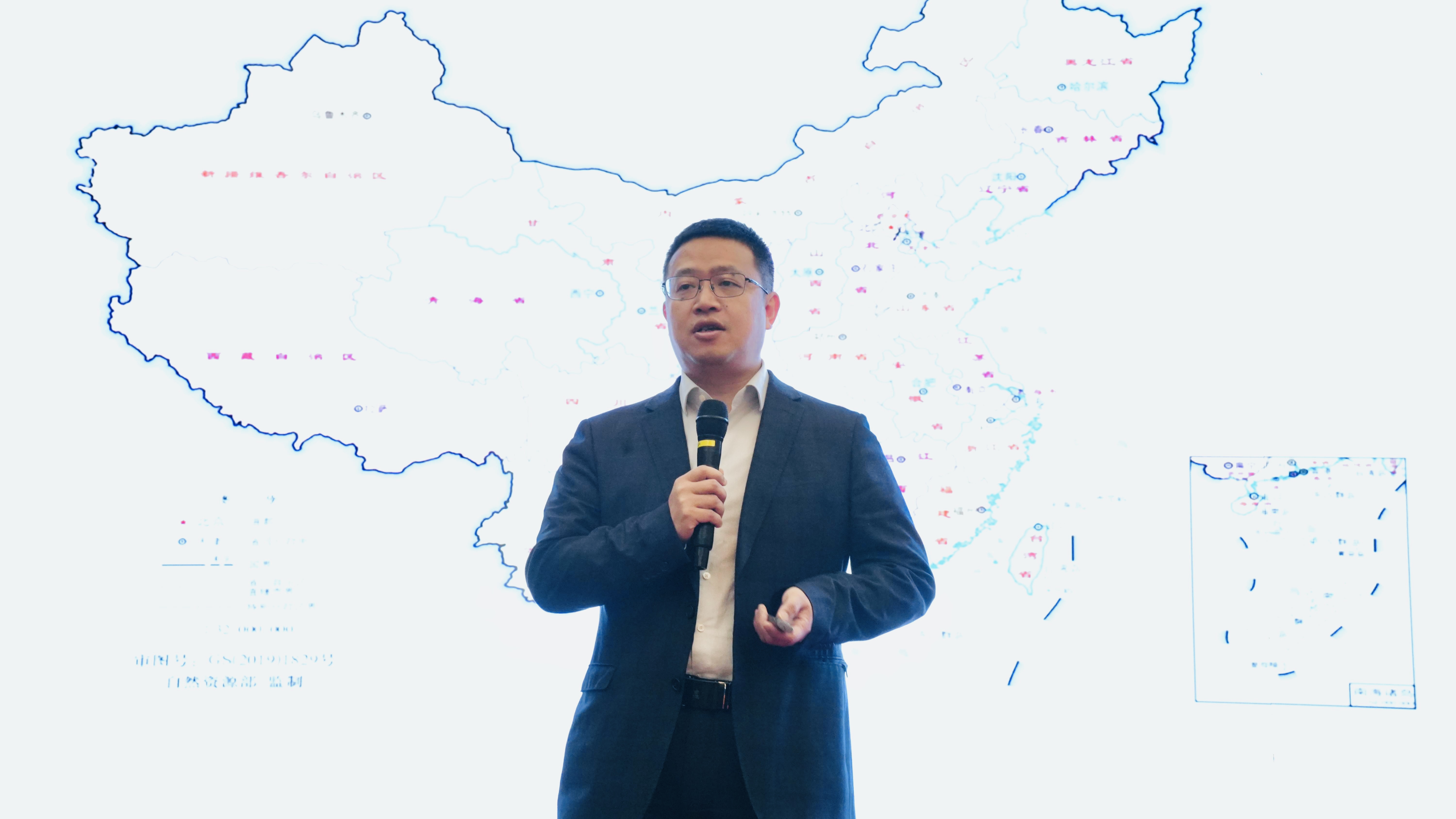 云祺科技CEO胡晓勤